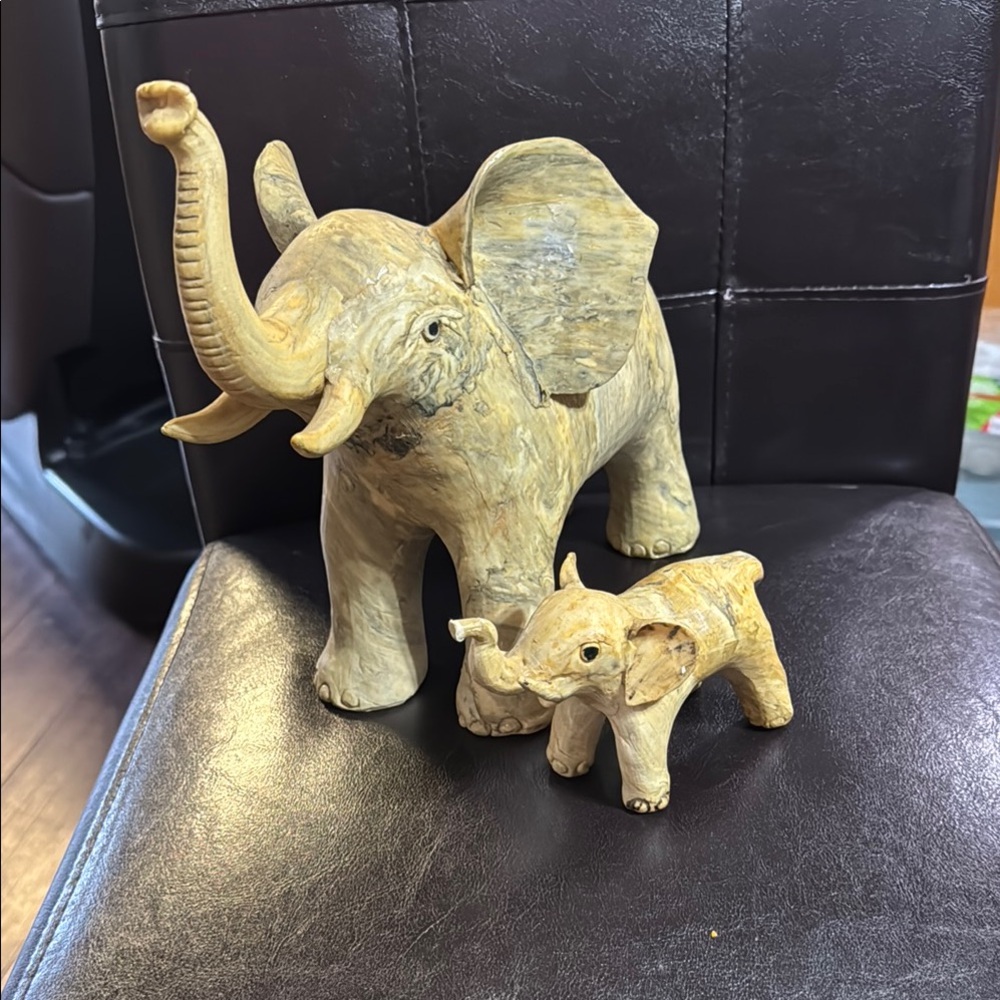 Carved Elephant Figurine Set - Picture 1 of 1
